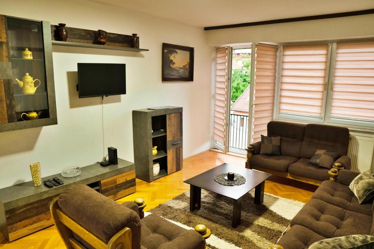 Vijecnica View 2Bdr Apartment With Balcony - Best Location Σαράγεβο Εξωτερικό φωτογραφία
